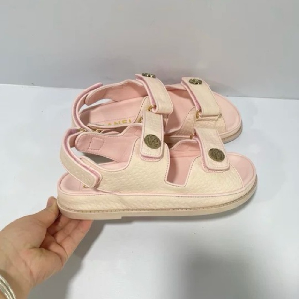 CHANEL Cream and Pink Sandals